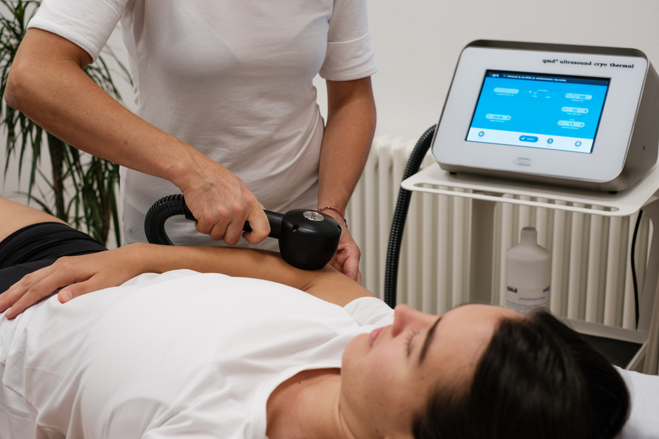 qmd® cryo-thermal – Sistema completo - incl. con carrello porta-apparecchi